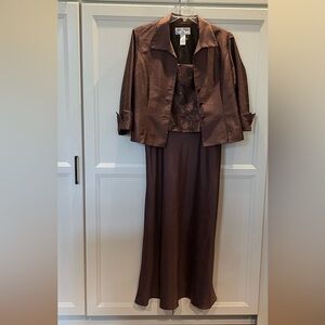 JESSICA HOWARD dark brown/bronze dress with matching jacket, size12 petite